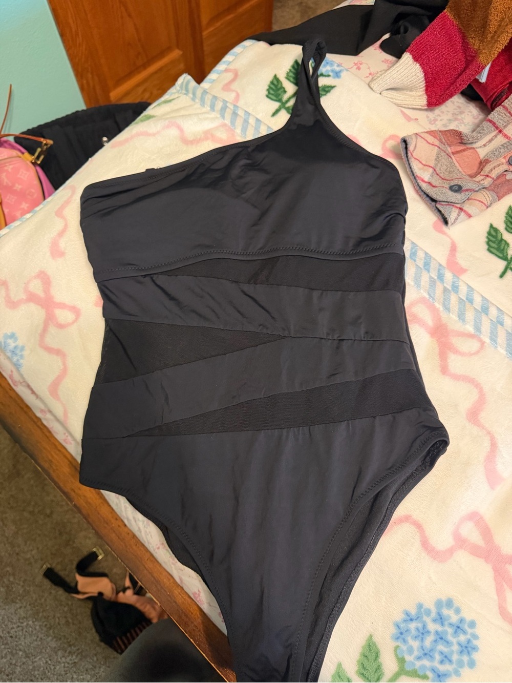 Pink Lily Black One-Shoulder One-Piece Swimsuit